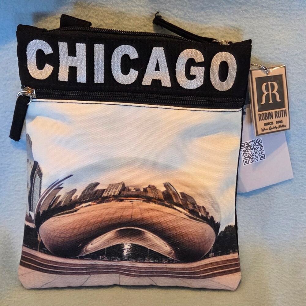 NWT Robin Ruth Chicago Crossbody Bag The Bean Cloud Gate Souvenir Purse